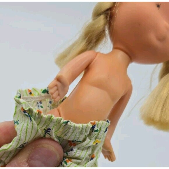 Vintage Holly Hobbie 1976 H1 K.T.C. AGC Girl Doll Made in Taiwan With Clothes - Picture 13 of 14